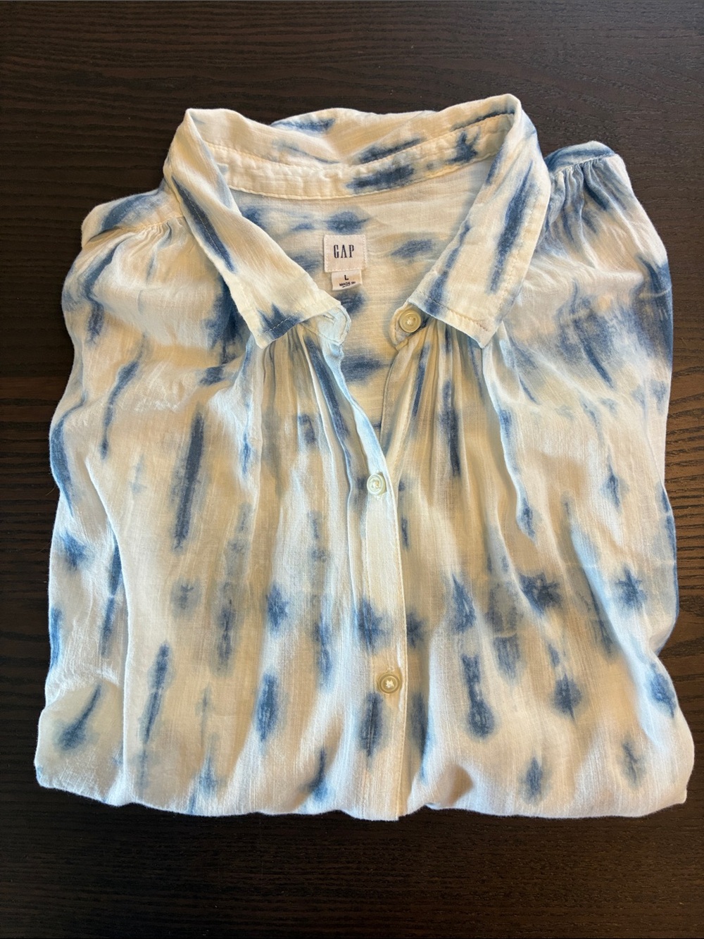 GAP White and Blue Tie-Dye Short Sleeve Button-Up - Picture 8 of 8